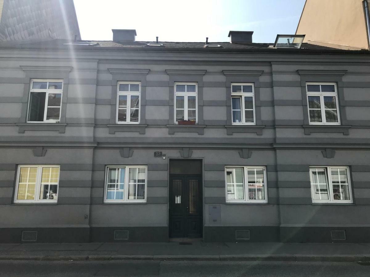 Skyview Studio Stp Apartment Sankt Poelten Exterior photo