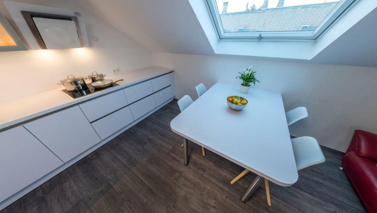 Skyview Studio Stp Apartment Sankt Poelten Exterior photo